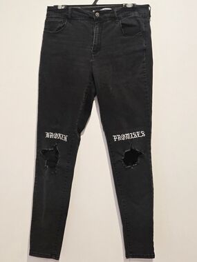 🖤 Broken Promises Stitch & Rip Distressed Skinny Jeans 🕷️